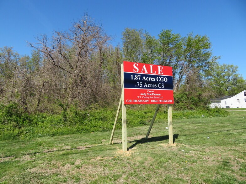 7041 Allentown Rd, Temple Hills, MD à vendre - Photo principale – Image 1 sur 23