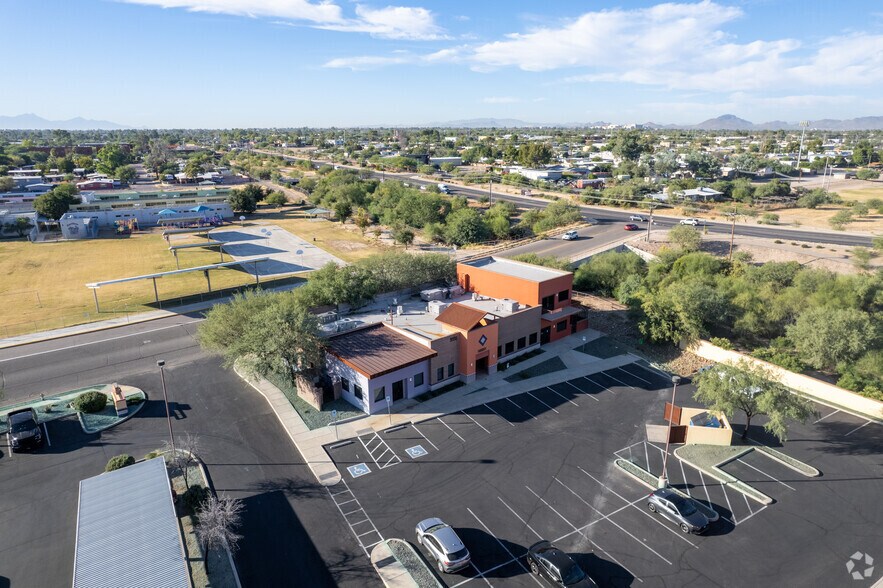 3954 E Paradise Falls Dr, Tucson, AZ à louer - Aérien – Image 3 sur 5