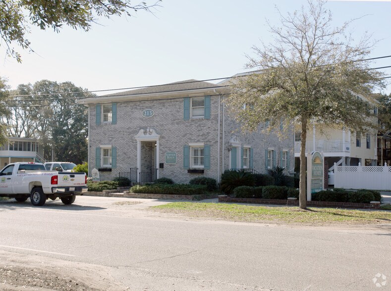 213 Surfside Dr, Surfside Beach, SC à louer - Photo de l’immeuble – Image 2 sur 2