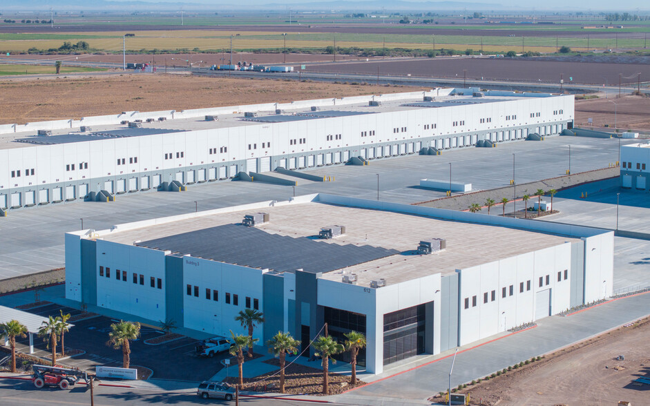 612 Laborde Road, Calexico, CA à louer - Photo de l’immeuble – Image 2 sur 19