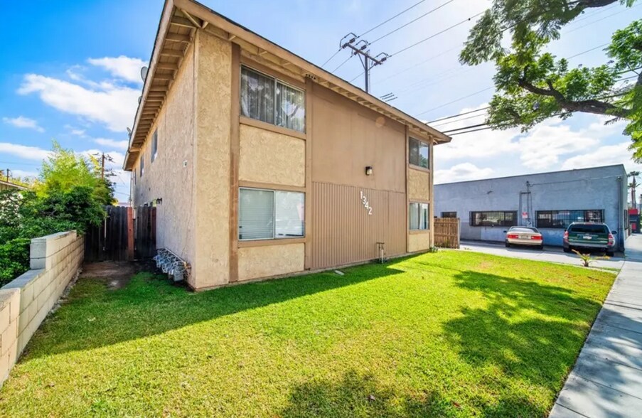1342 Edgewood Dr, Alhambra, CA à vendre - Photo de l’immeuble – Image 2 sur 9