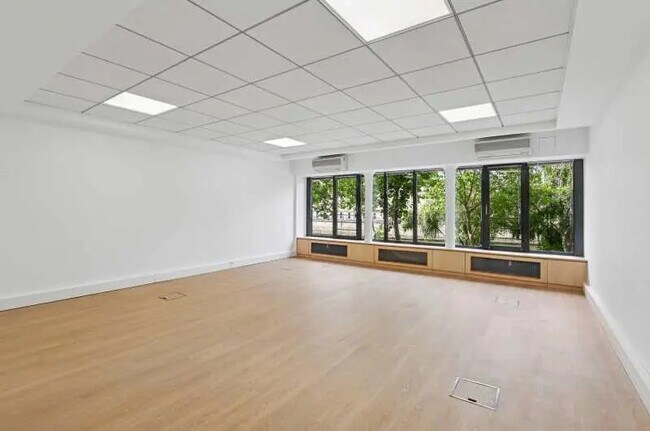 Plus de détails pour 16 Quai De La Mégisserie, Paris - Bureau à louer