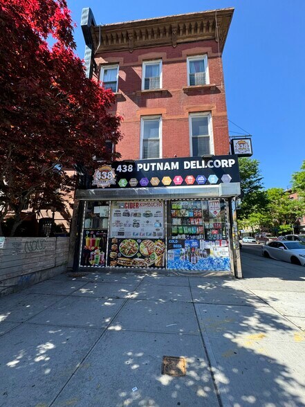 293 Putnam, Brooklyn, NY à louer - Photo de l’immeuble – Image 2 sur 5