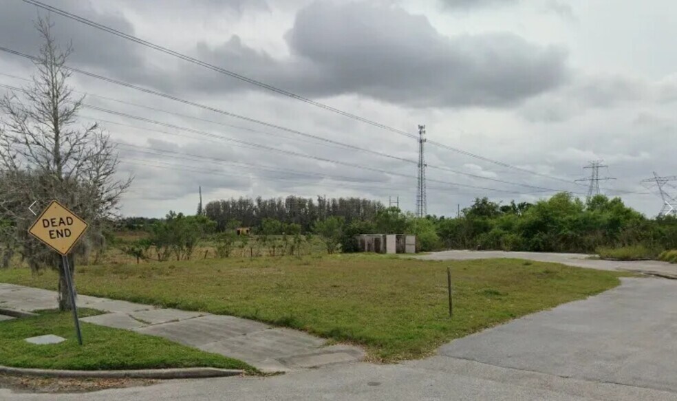 2939 Defuniak St, New Port Richey, FL à vendre - Photo de l’immeuble – Image 3 sur 4
