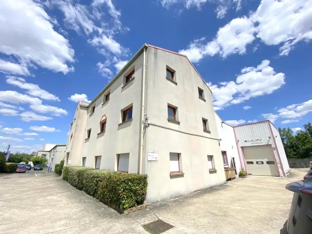 Rue Des Cayennes, Conflans-Sainte-Honorine à louer Photo de l’immeuble– Image 1 sur 9