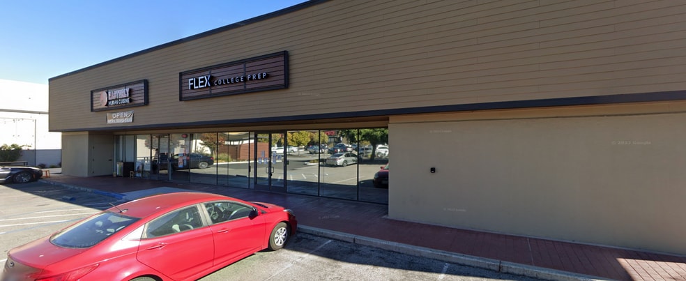 10425 S Deanza Blvd, Cupertino, CA à louer - Photo de l’immeuble – Image 2 sur 3