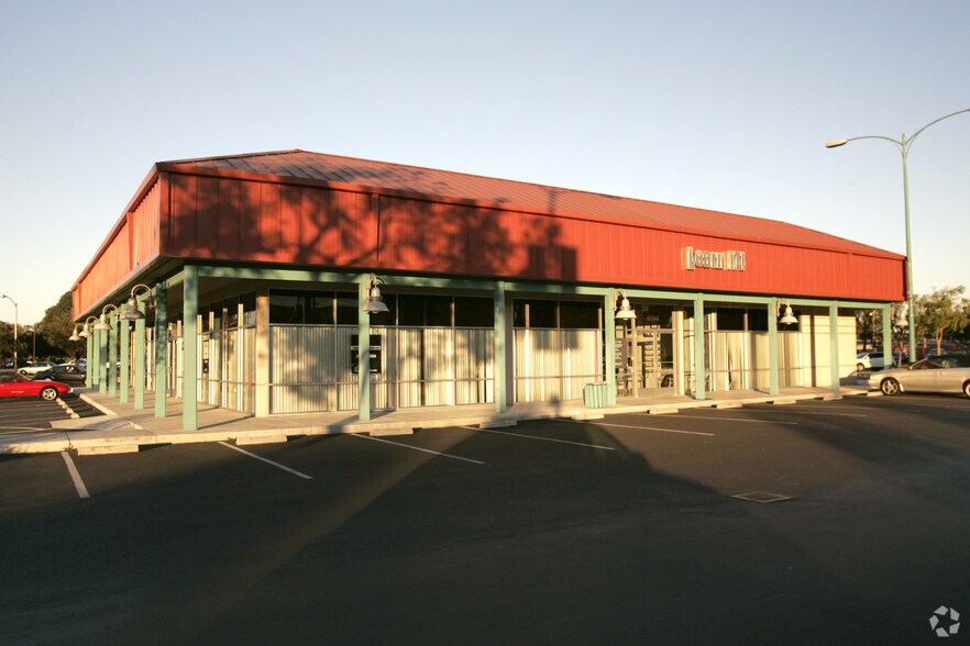 1826-1890 S Norfolk St, San Mateo, CA à louer - Photo de l’immeuble – Image 2 sur 6