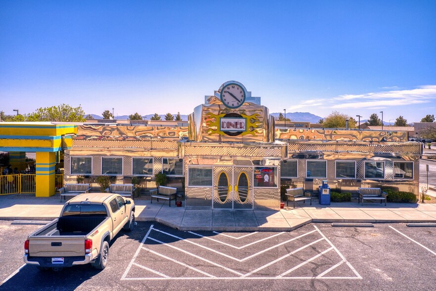3500 Canyon De Flores, Sierra Vista, AZ à vendre - Photo principale – Image 1 sur 31