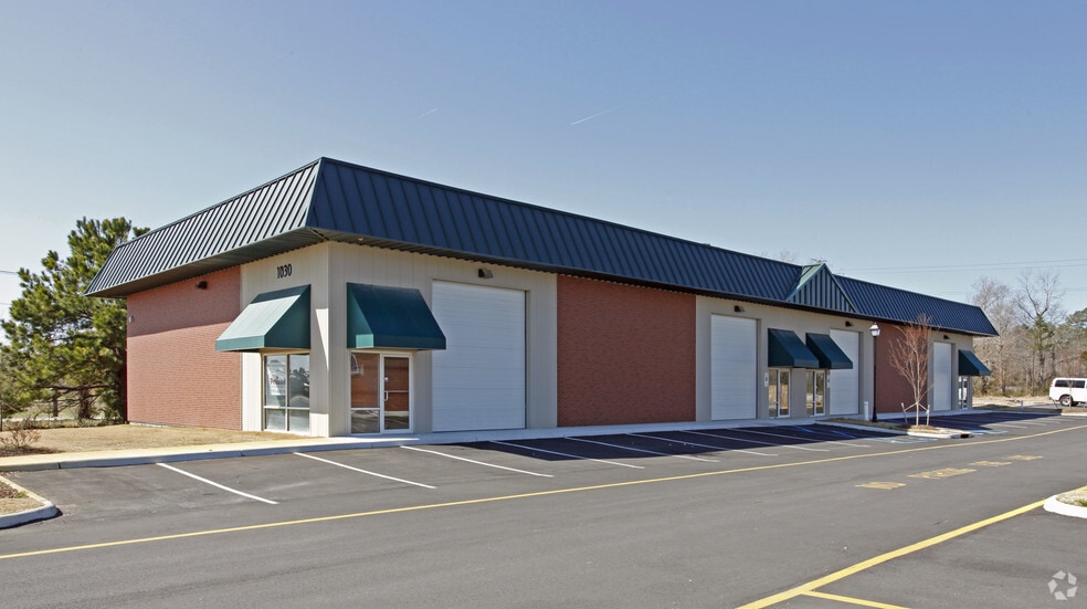 1030 Centerville Tpke S, Chesapeake, VA à louer - Photo principale – Image 1 sur 22