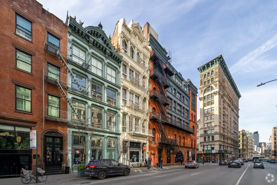 435 Broome St, New York, NY à vendre - Photo de l’immeuble – Image 2 sur 9