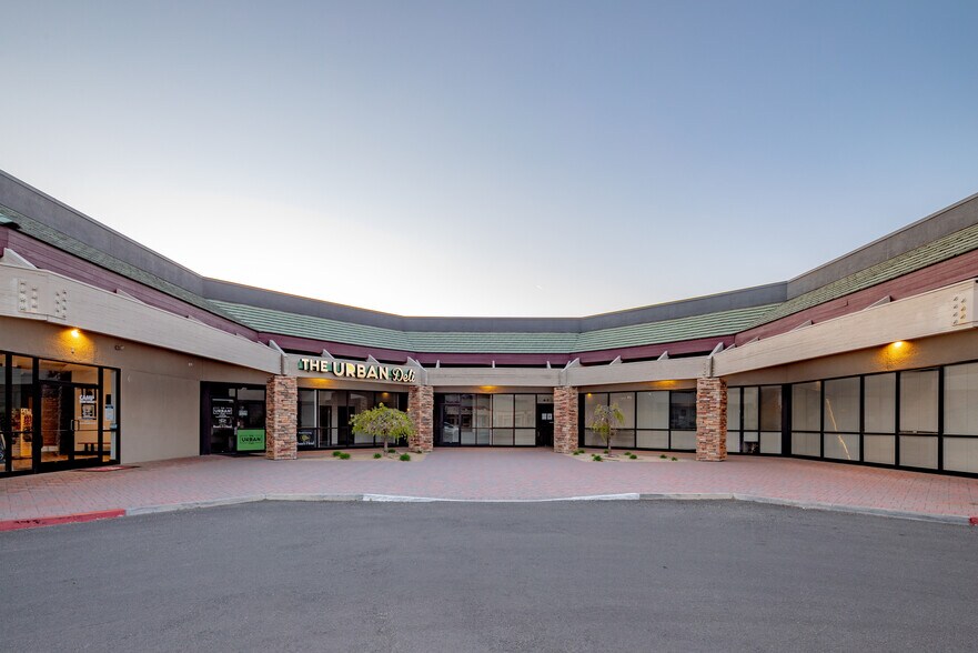 7111 S Virginia St, Reno, NV à louer - Photo de l’immeuble – Image 2 sur 4