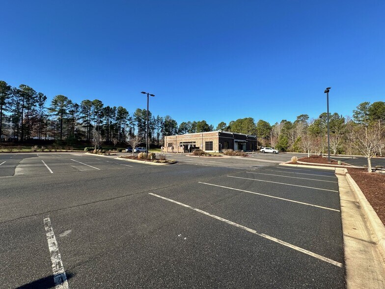 5180 Paramount Pky, Morrisville, NC à vendre - Photo de l’immeuble – Image 3 sur 7