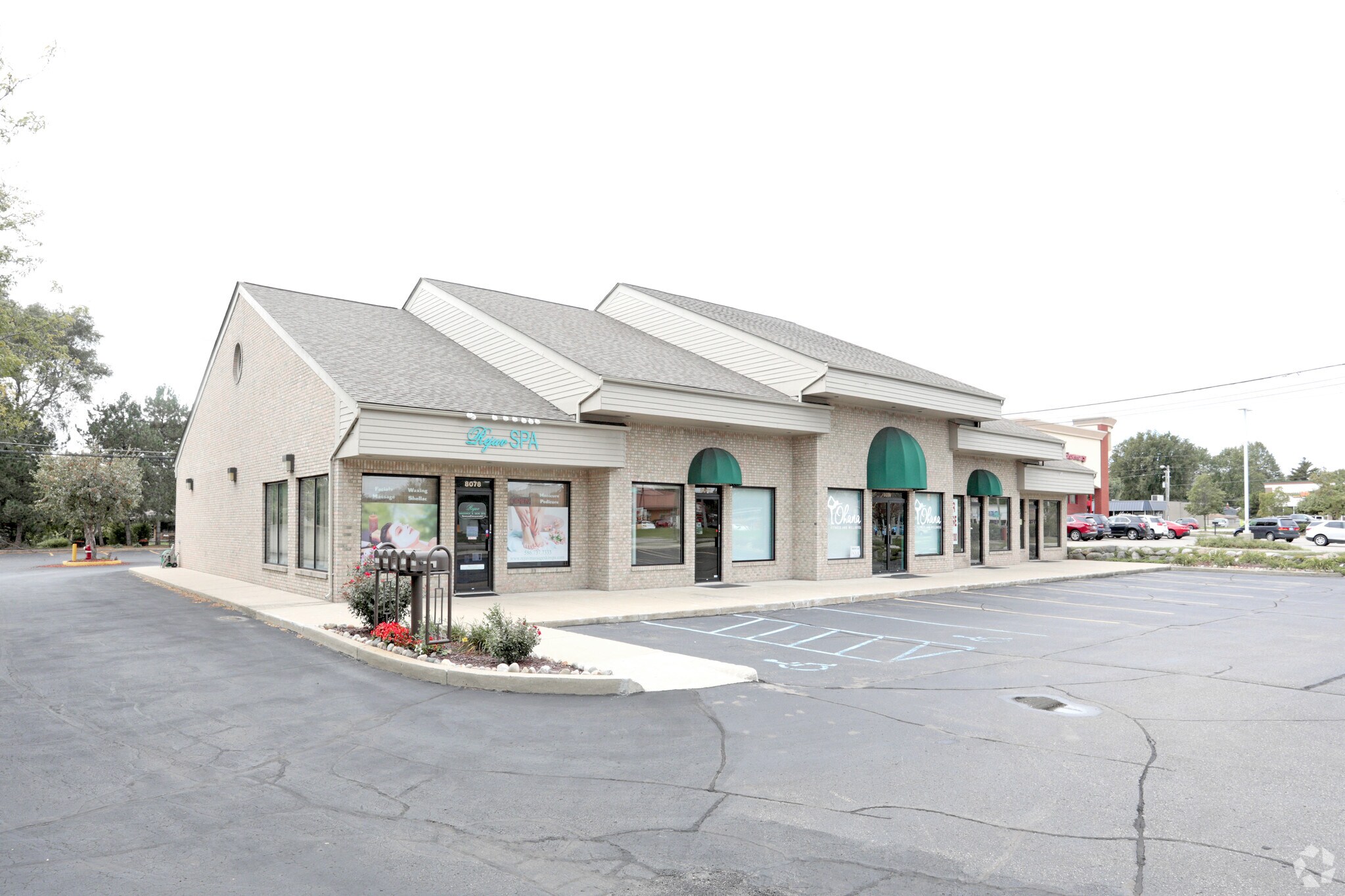 8070-8078 21 Mile Rd, Shelby Township, MI à louer Photo principale– Image 1 sur 29