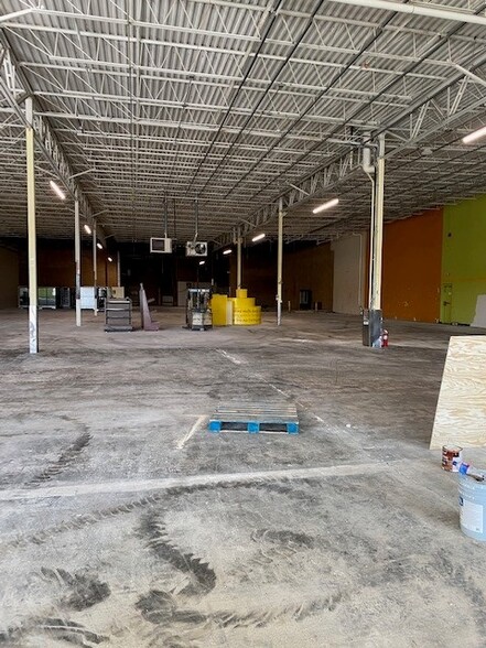 3001 S Veterans Pkwy, Springfield, IL à louer - Photo intérieure – Image 2 sur 3