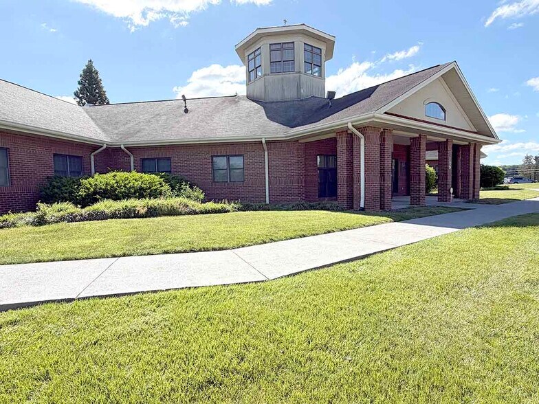 129 Boone Ridge Dr, Johnson City, TN à louer - Photo de l’immeuble – Image 3 sur 5