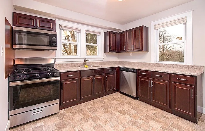 Portfolio of 28 Commercial Assets portefeuille de 2 biens à vendre sur LoopNet.fr - Photo intérieure – Image 1 sur 8