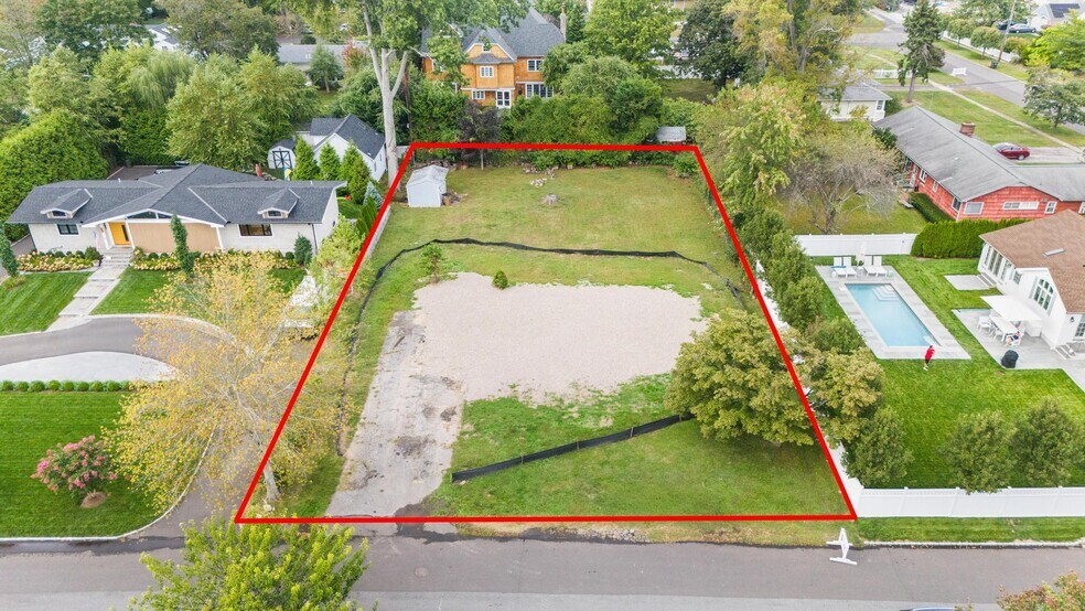 38 Cook Rd, Stamford, CT à vendre - Photo de l’immeuble – Image 2 sur 11