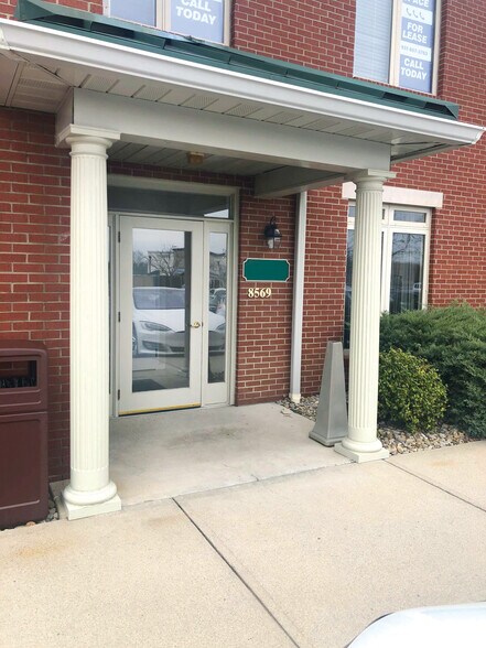 8563 S Mason Montgomery Rd, Mason, OH à louer - Photo de l’immeuble – Image 2 sur 2