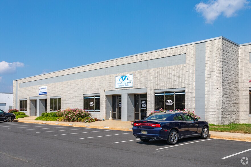 243 Quigley Blvd, New Castle, DE à louer - Photo de l’immeuble – Image 3 sur 6