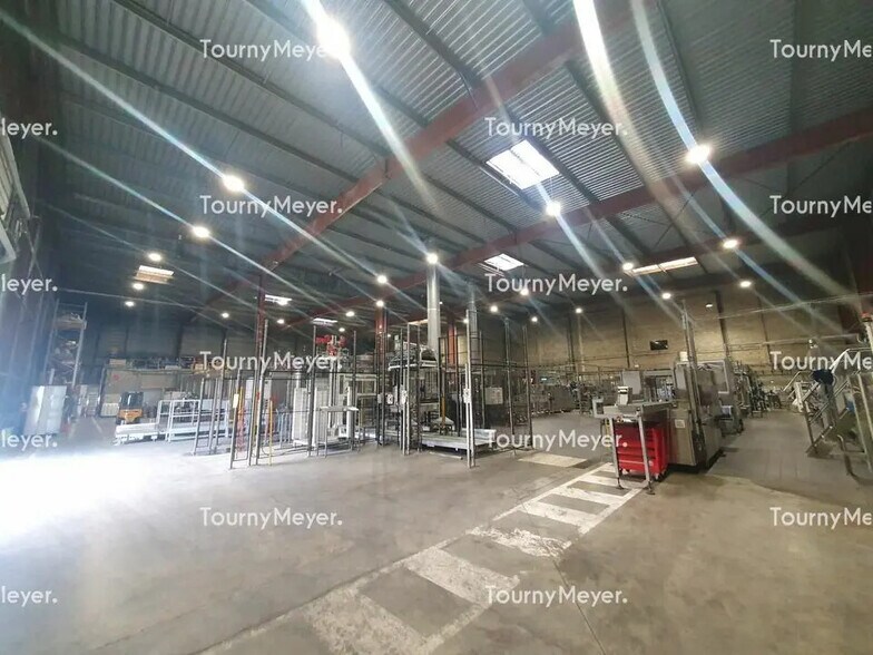 Local d'activités dans Ambarès-et-Lagrave à vendre - Photo intérieure – Image 3 sur 7