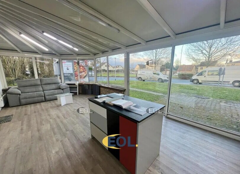 Local commercial dans Saint-Soupplets à louer - Photo de l’immeuble – Image 3 sur 6