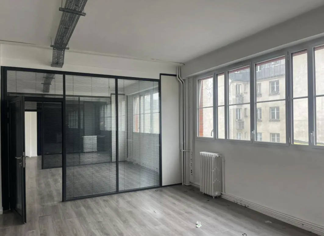 69 Rue De La Fontaine Au Roi, Paris à louer Photo intérieure– Image 1 sur 5