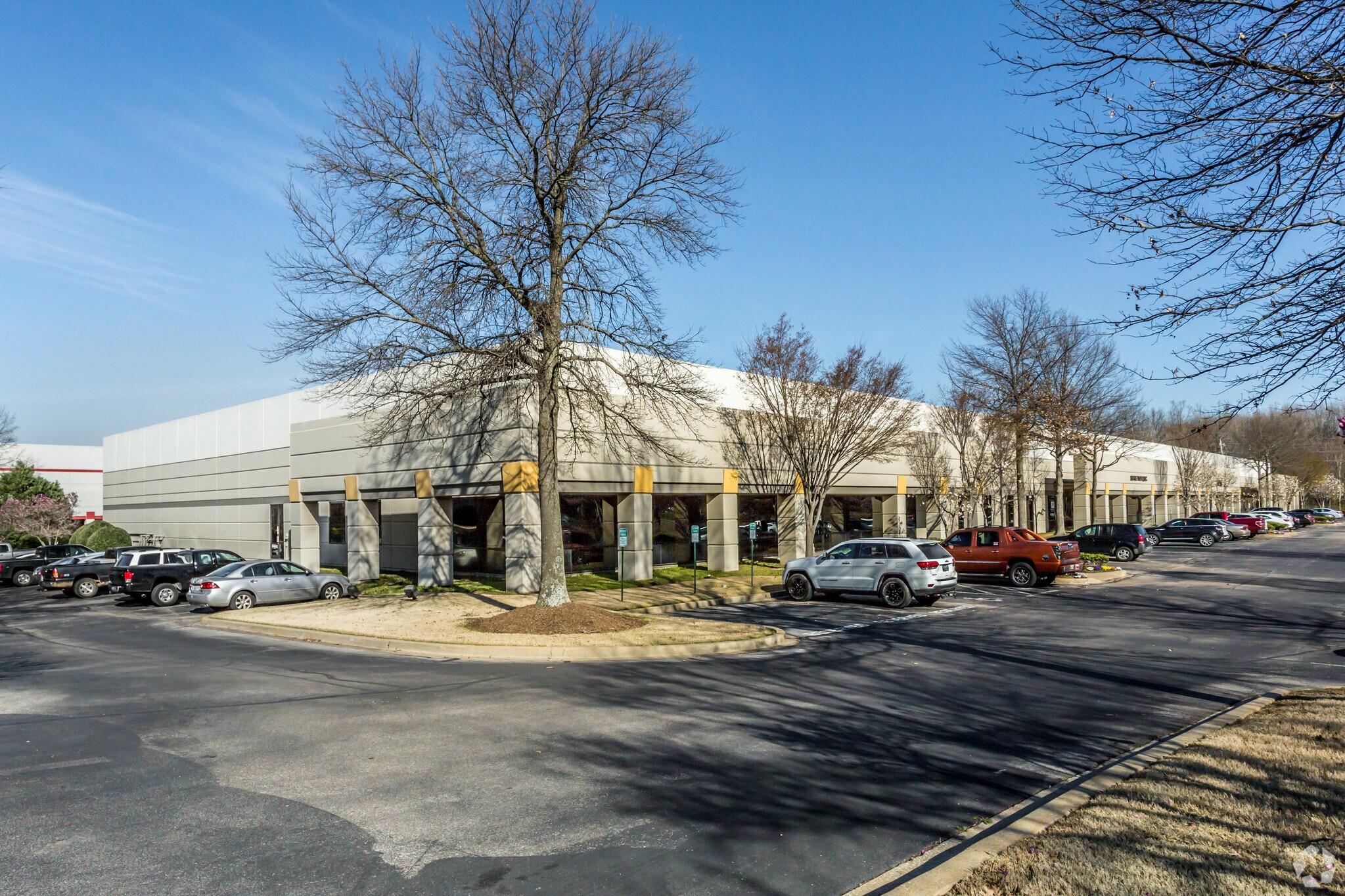 3919-3967 Hickory Hill Rd, Memphis, TN à louer Photo principale– Image 1 sur 8