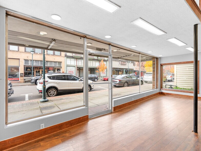 2017 Main St, Forest Grove, OR à louer - Photo de l’immeuble – Image 2 sur 18