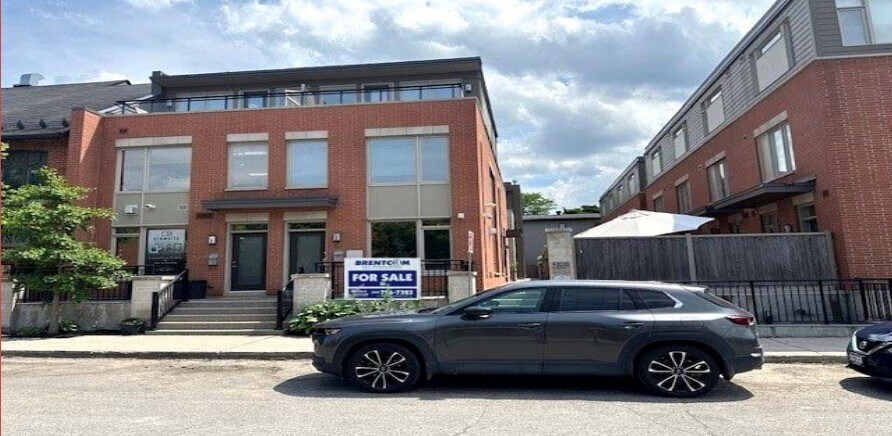 360 Ravenhill Av E, Ottawa, ON à vendre - Photo de l’immeuble – Image 2 sur 13