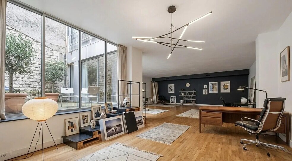 Bureau dans Paris à louer - Photo de l’immeuble – Image 1 sur 7