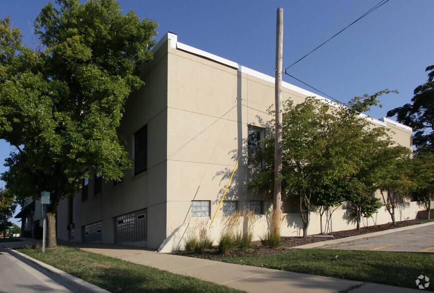 205 N Lake St, Aurora, IL à louer - Photo de l’immeuble – Image 2 sur 10