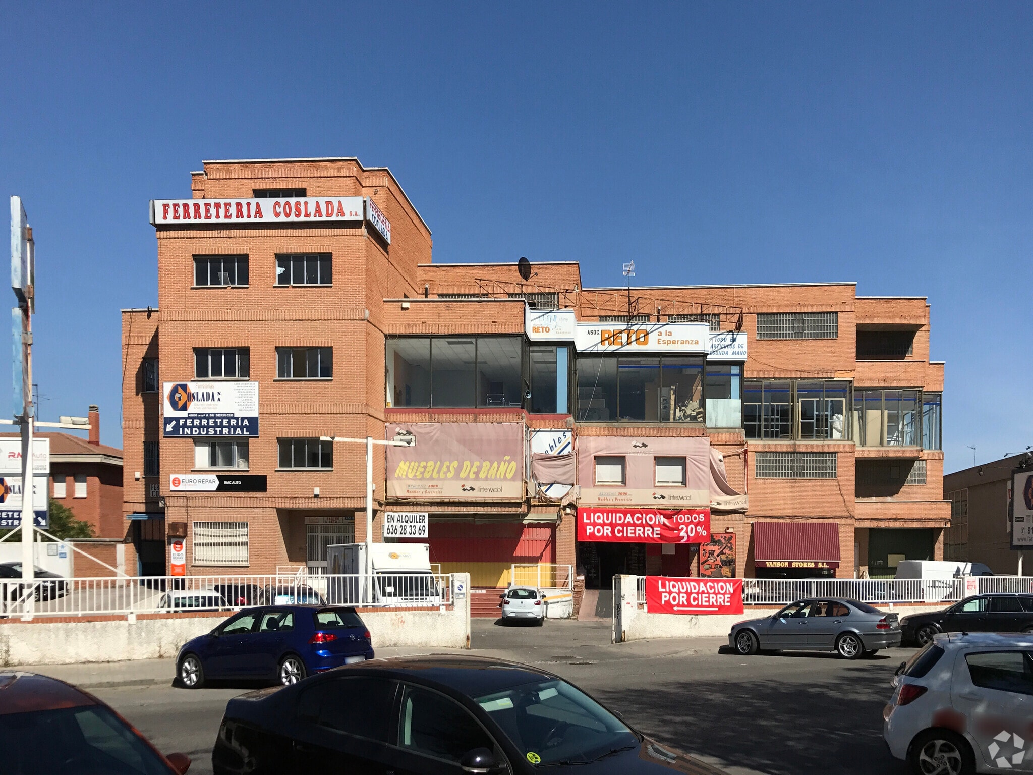 Avenida Cañada, 40, San Fernando de Henares, Madrid à vendre Photo principale– Image 1 sur 4