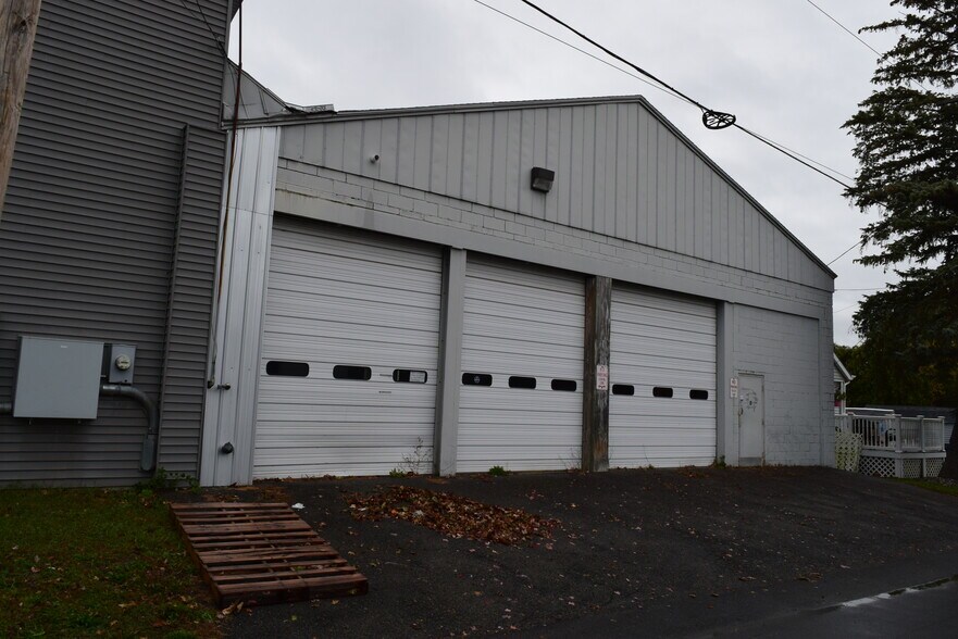 1995 Central Ave, Albany, NY à louer - Photo de l’immeuble – Image 2 sur 13