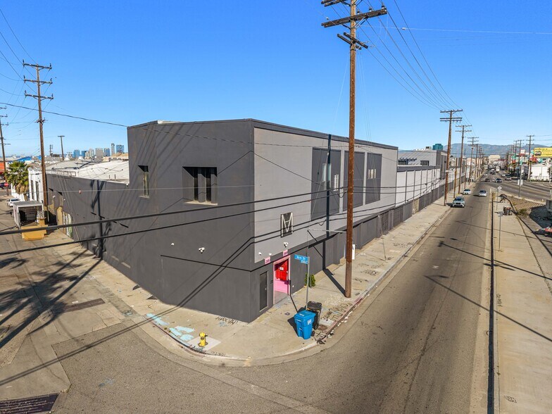 2023-2043 S Santa Fe Ave, Los Angeles, CA à louer - Photo de l’immeuble – Image 2 sur 16