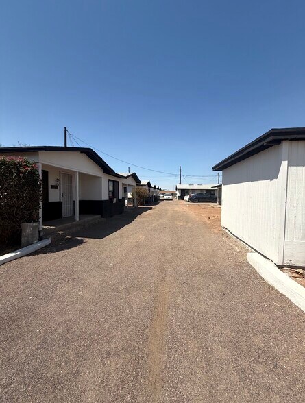 1144 E Yuma St, Phoenix, AZ à vendre - Photo principale – Image 1 sur 11