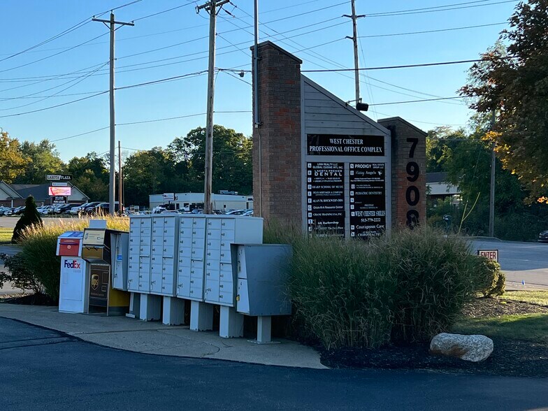 7908 Cincinnati Dayton Rd, West Chester, OH à louer - Photo de l’immeuble – Image 2 sur 18