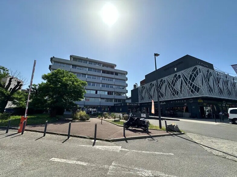 Bureau dans Tassin-la-Demi-Lune à vendre - Photo de l’immeuble – Image 1 sur 6