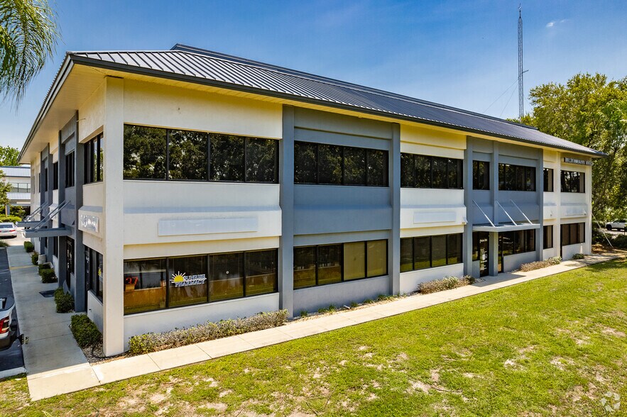 139 S Pebble Beach Blvd, Sun City Center, FL à louer - Photo de l’immeuble – Image 3 sur 5
