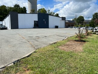 Plus de détails pour 108 S Walnut Cir, Greensboro, NC - Industriel/Logistique à vendre