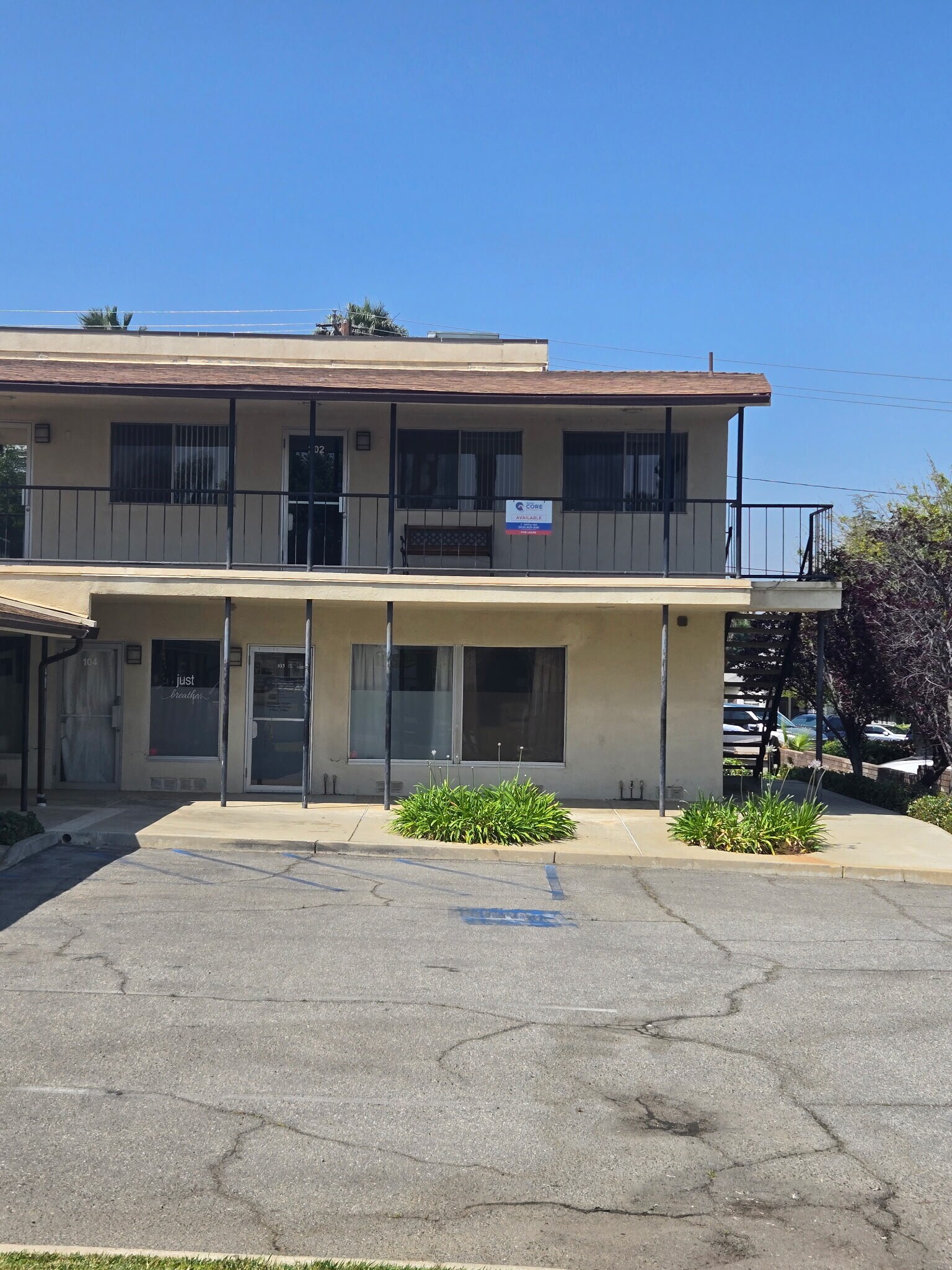 434 Cajon St, Redlands, CA à louer Photo de l’immeuble– Image 1 sur 8