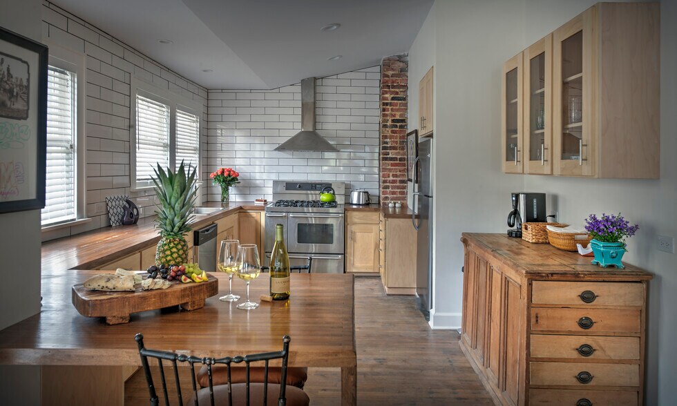 1211 S Lake St, Fort Worth, TX à vendre - Photo de l’immeuble – Image 3 sur 8