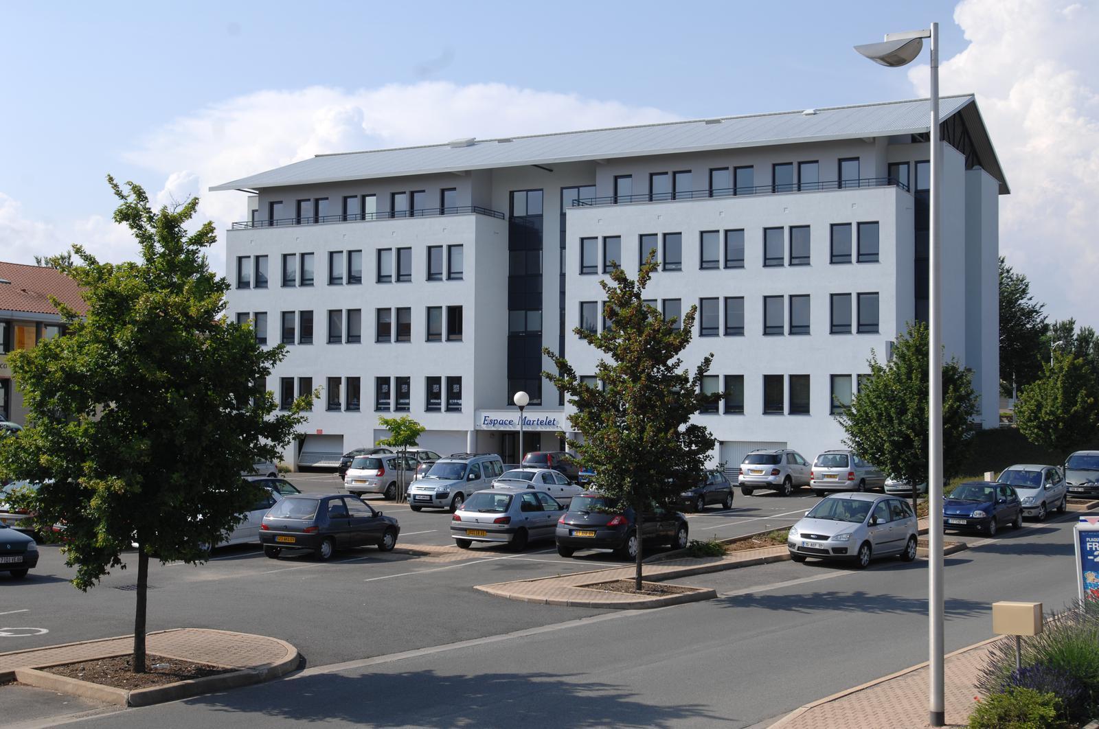 70 Rue Des Chantiers Du Beaujolais, Limas à louer Photo de l’immeuble– Image 1 sur 3