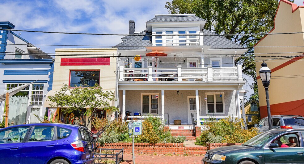 7042-7044 Carroll Ave, Takoma Park, MD à vendre - Photo de l’immeuble – Image 2 sur 8