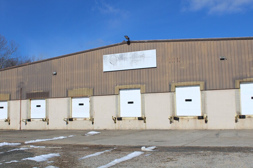 9702 Iron Point Rd SE, Shawnee, OH à vendre - Photo de l’immeuble – Image 2 sur 4