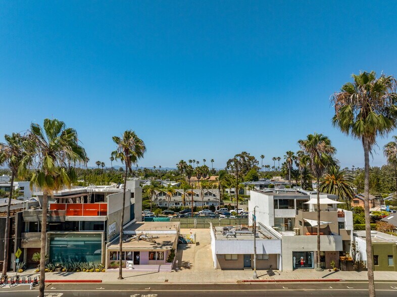 1315-1317 Abbot Kinney Blvd, Venice, CA à vendre - Photo de l’immeuble – Image 3 sur 12