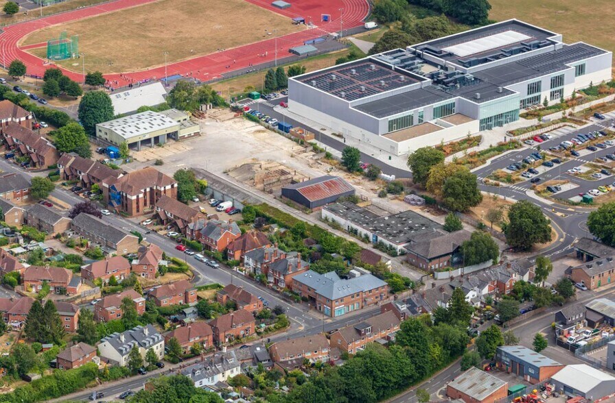 Bar End Rd, Winchester à louer - Aérien – Image 1 sur 2