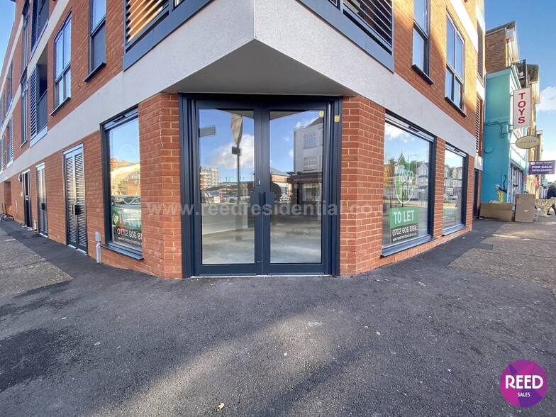 555 London Rd, Westcliff On Sea à louer - Photo de l’immeuble – Image 1 sur 6