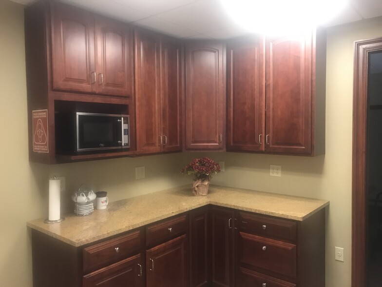 636 N Broadway, White Plains, NY à vendre - Photo intérieure – Image 3 sur 4