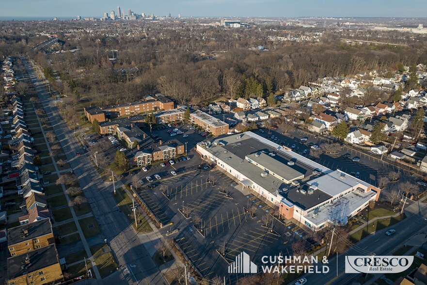 4261 Fulton Pky, Cleveland, OH à vendre - Aérien – Image 2 sur 9