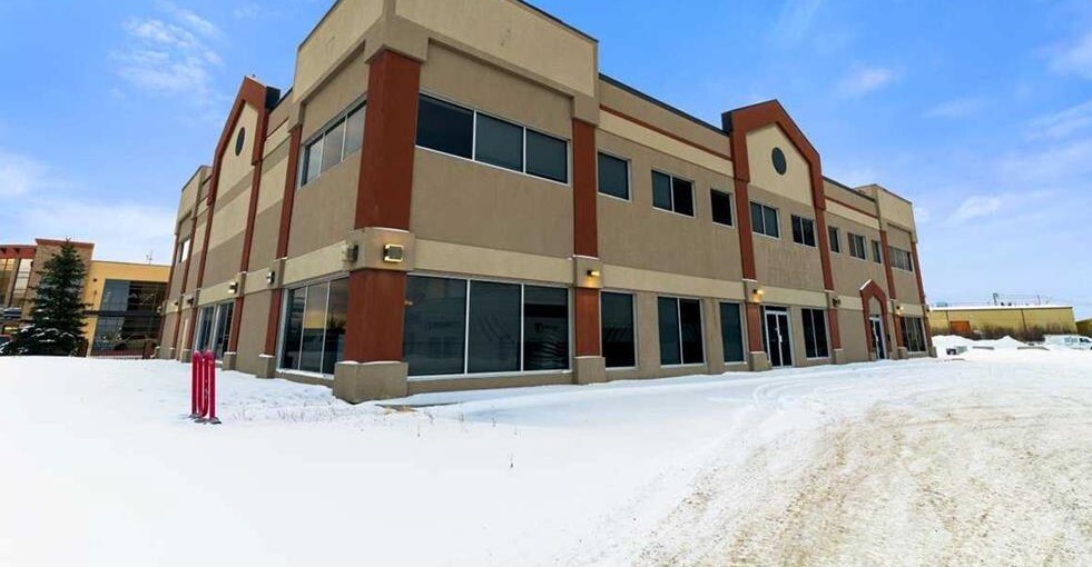 10629 Westside Dr, Grande Prairie, AB à vendre - Photo principale – Image 1 sur 10